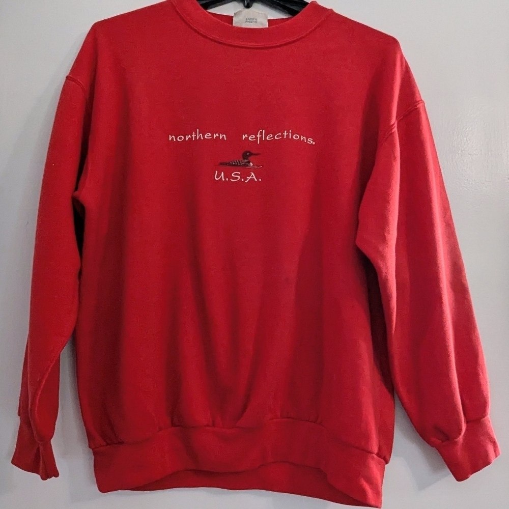 VTG Red Crewneck Loon Graphic Northern Reflections Sweatshirt